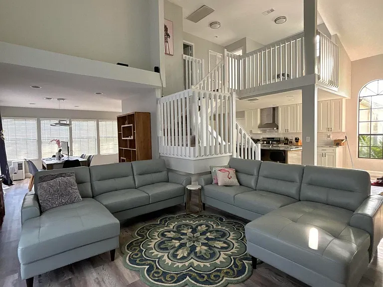12989 Meadowbreeze Dr — Photo 17