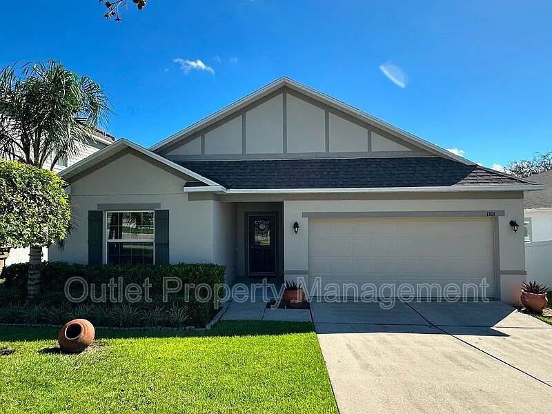 3 bed, 2.0 bath, 1616 sqft, $2,149 — Photo 2