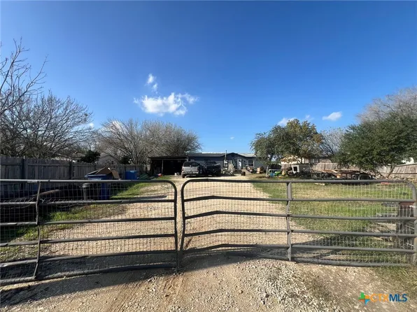 323 Lakeside Pass, New Braunfels, TX 78130