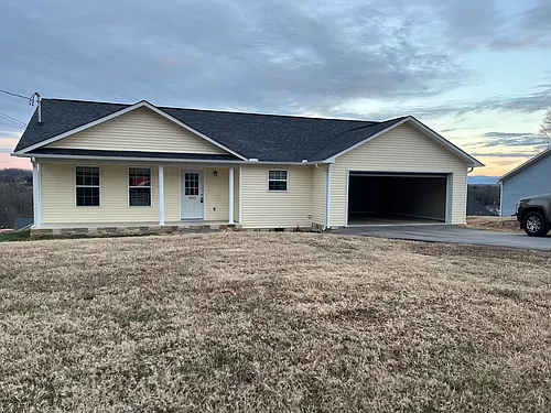 1055 Rosella Dr Photo 1