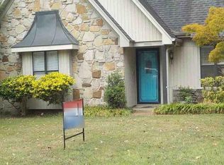 2339 W Lake Oaks Dr, Bartlett, TN 38134