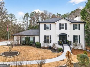 325 Saddle Creek Cir, Roswell, GA 30076