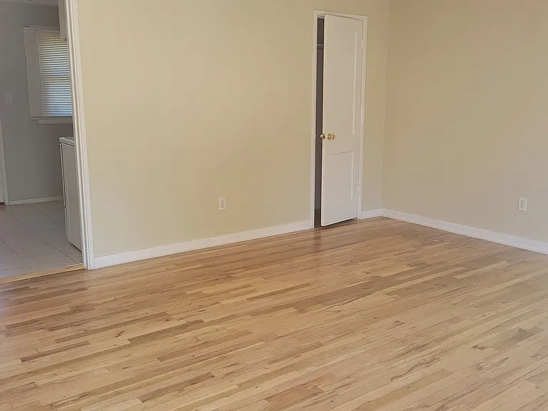 410 N 28th St #410 — Photo 2