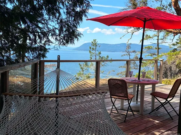 3803 Cutlass Ct, Southern Gulf Islands, BC V0N 2M2