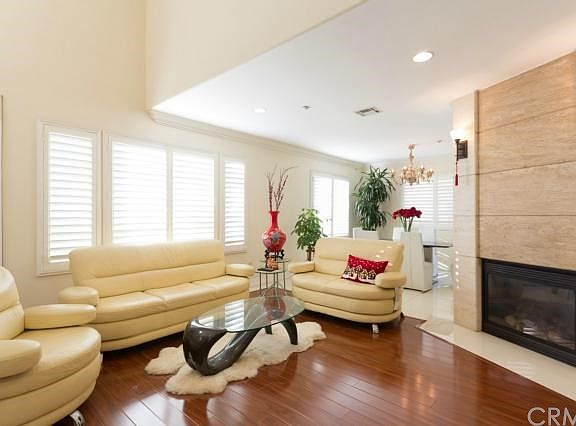 5th image of 608 N Nicholson Ave APT A