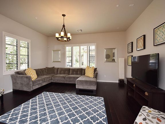 4th image of 18650 N Thompson Peak Pkwy APT 1076