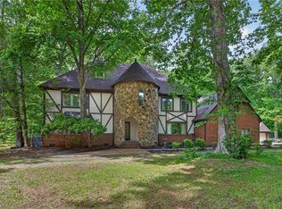 521 Woodards Ford Rd, Chesapeake, VA 23322
