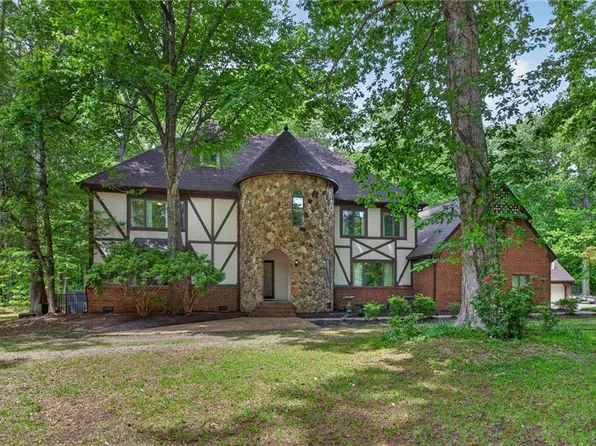 521 Woodards Ford Rd, Chesapeake, VA 23322