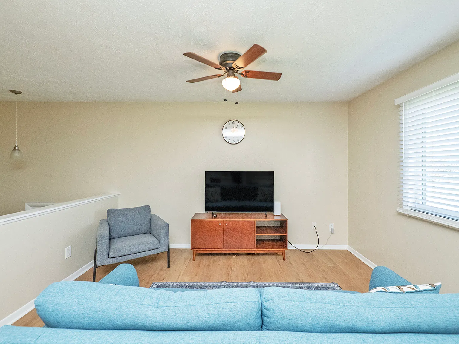 3 bed, 1488 sqft, $2,400 — Photo 4