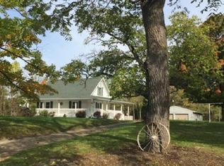 10554 Gary Rd, Chesaning, MI 48616