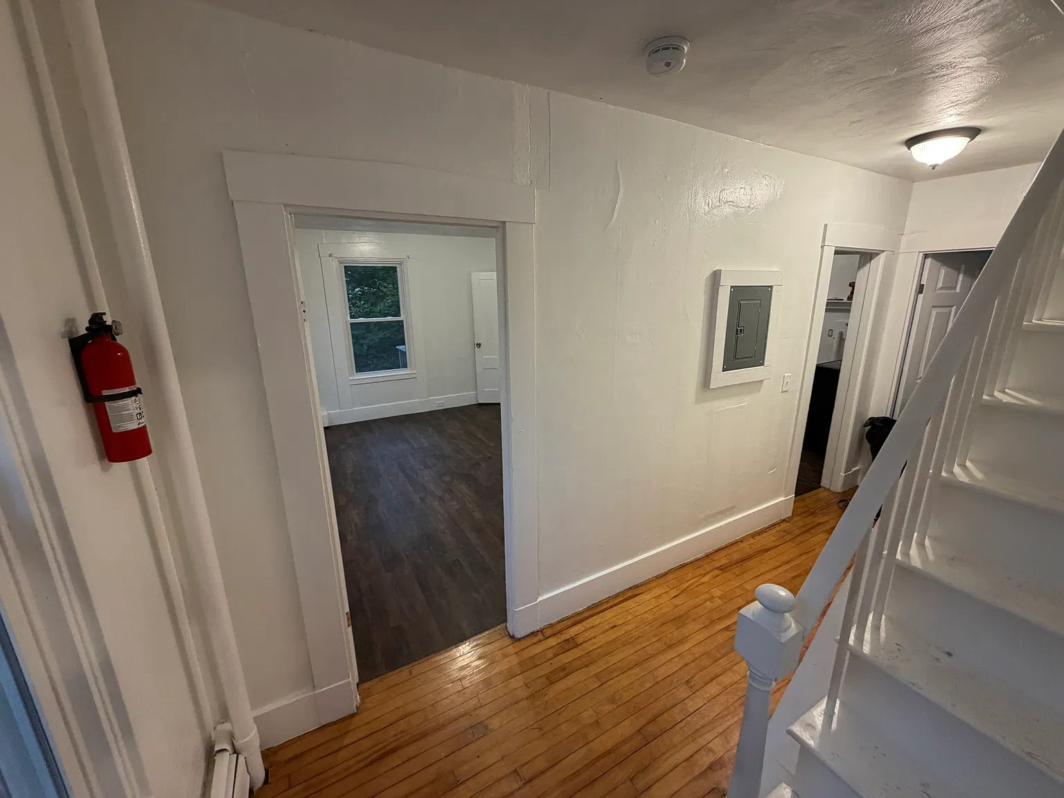 2 bed, $1,200 — Photo 2