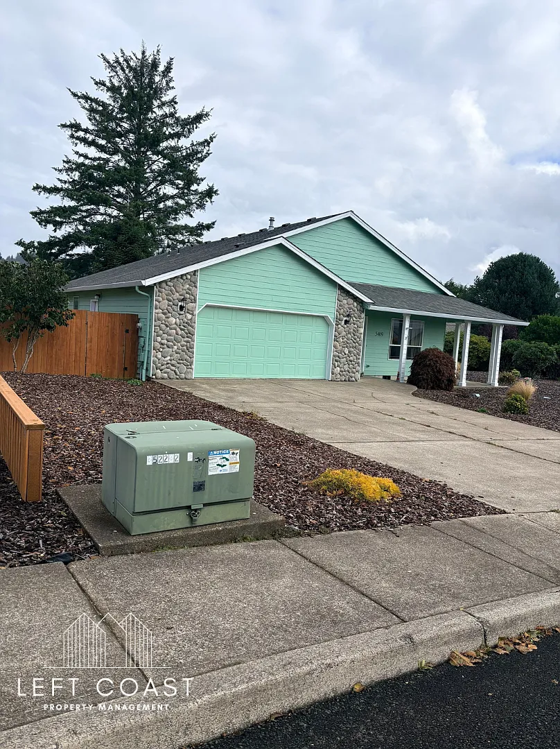 5469 Northeast Voyage Avenue - 1 — Photo 3