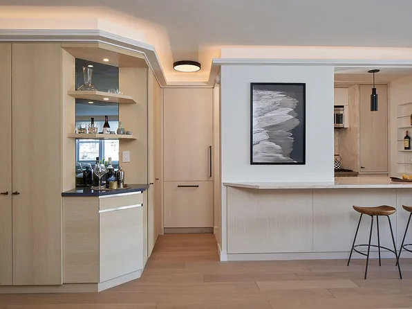 215 E 80th St APT 9A, New York, NY 10075