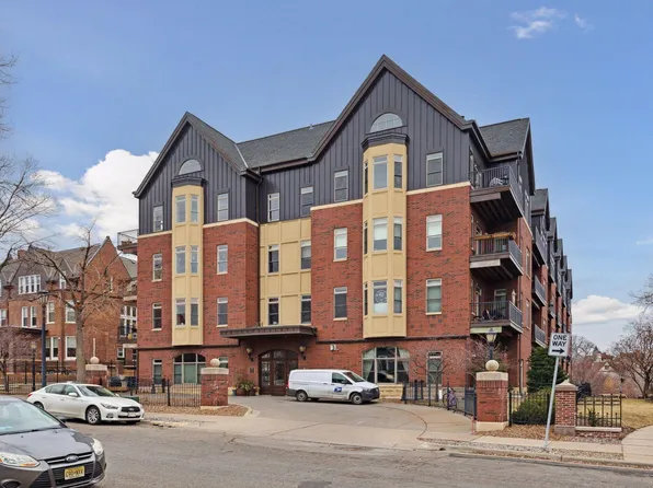 301 Clifton Ave APT 3D, Minneapolis, MN 55403
