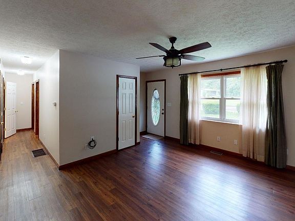 2nd image of 3114 County Road 18
