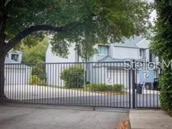 9726 Tiffany Oaks Ln #9726, Tampa, FL 33612
