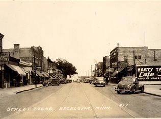 270 3rd St, Excelsior, MN 55331