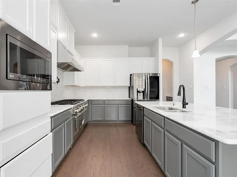 1303 Gardenia Dr — Photo 10