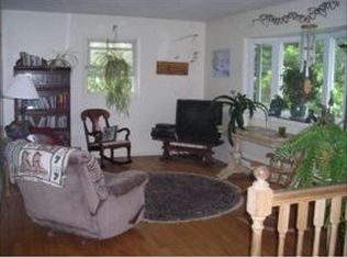 7 Newport Dr, Rutland, VT 05701