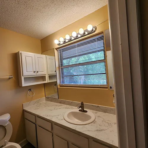 2322 Colony Dr SW Photo 1