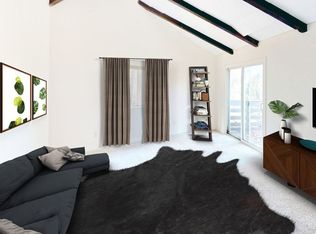 29022 Hook Creek Rd, Cedar Glen, CA 92321