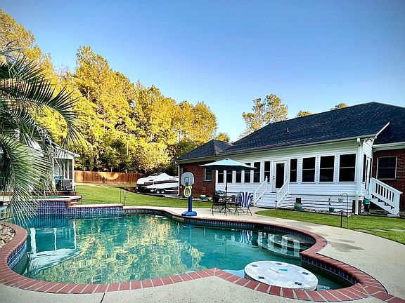4th image of 1504 Old Hilton Rd