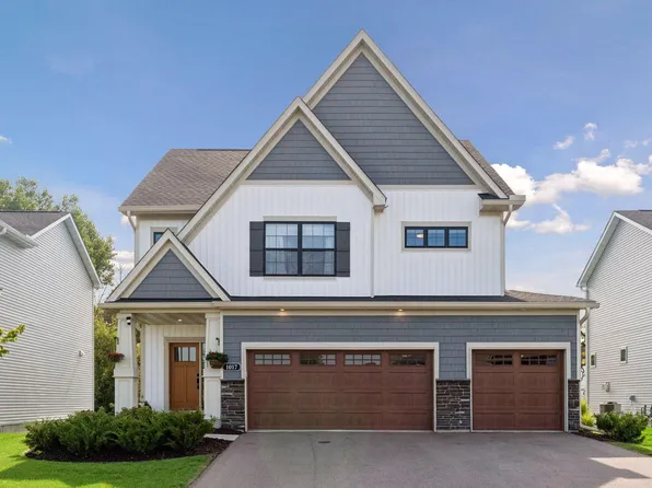 1017 Fabel Ln, Waconia, MN 55387