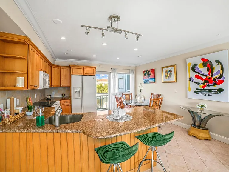 4300 El Mar Dr #33 — Photo 12