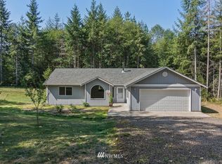 4866 E Rasor Rd W, Belfair, WA 98528