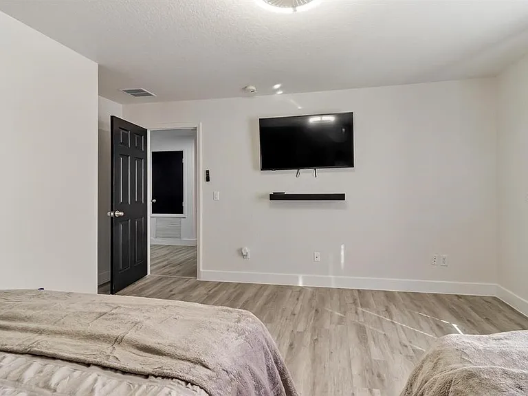 16748 Lazy Breeze Loop — Photo 13