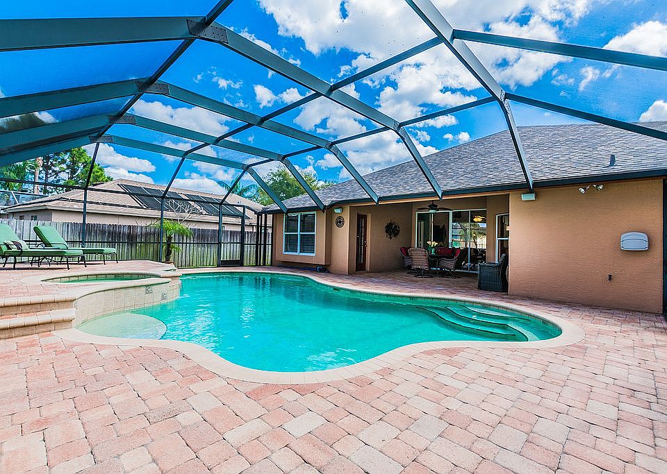 2nd image of 8725 Maple Pond Ct