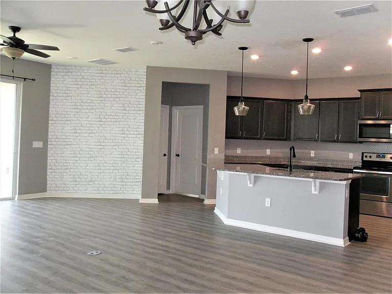 10638 Laguna Plains Dr — Photo 12