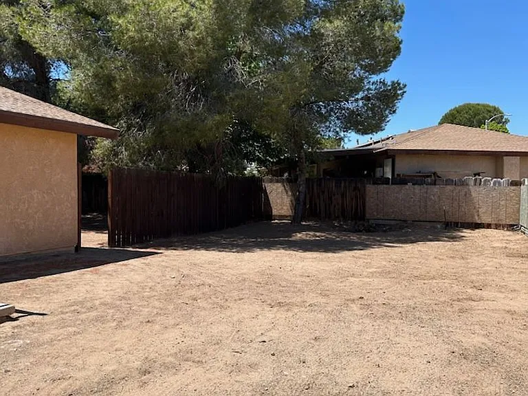 1127 N Mono Ct — Photo 18