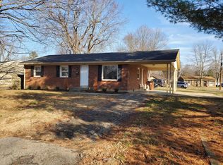 8719 Bluebell Dr, Louisville, KY