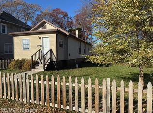 606 Church St, Monroe, MI 48161