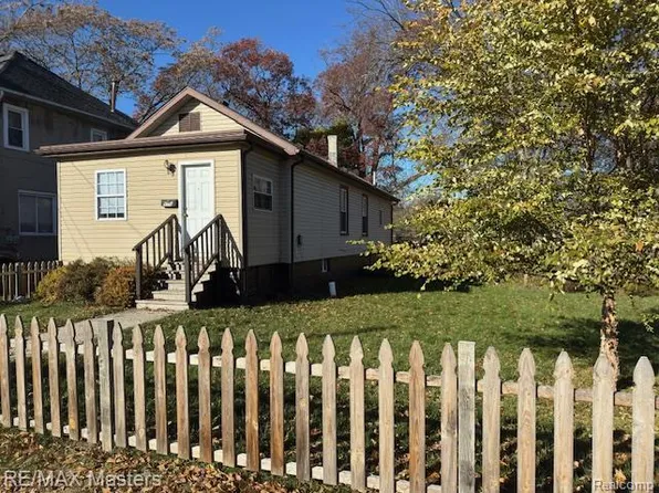 606 Church St, Monroe, MI 48161