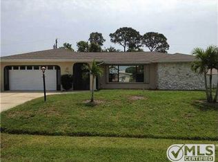 2349 SE Corsica Rd, Port Saint Lucie, FL 34952