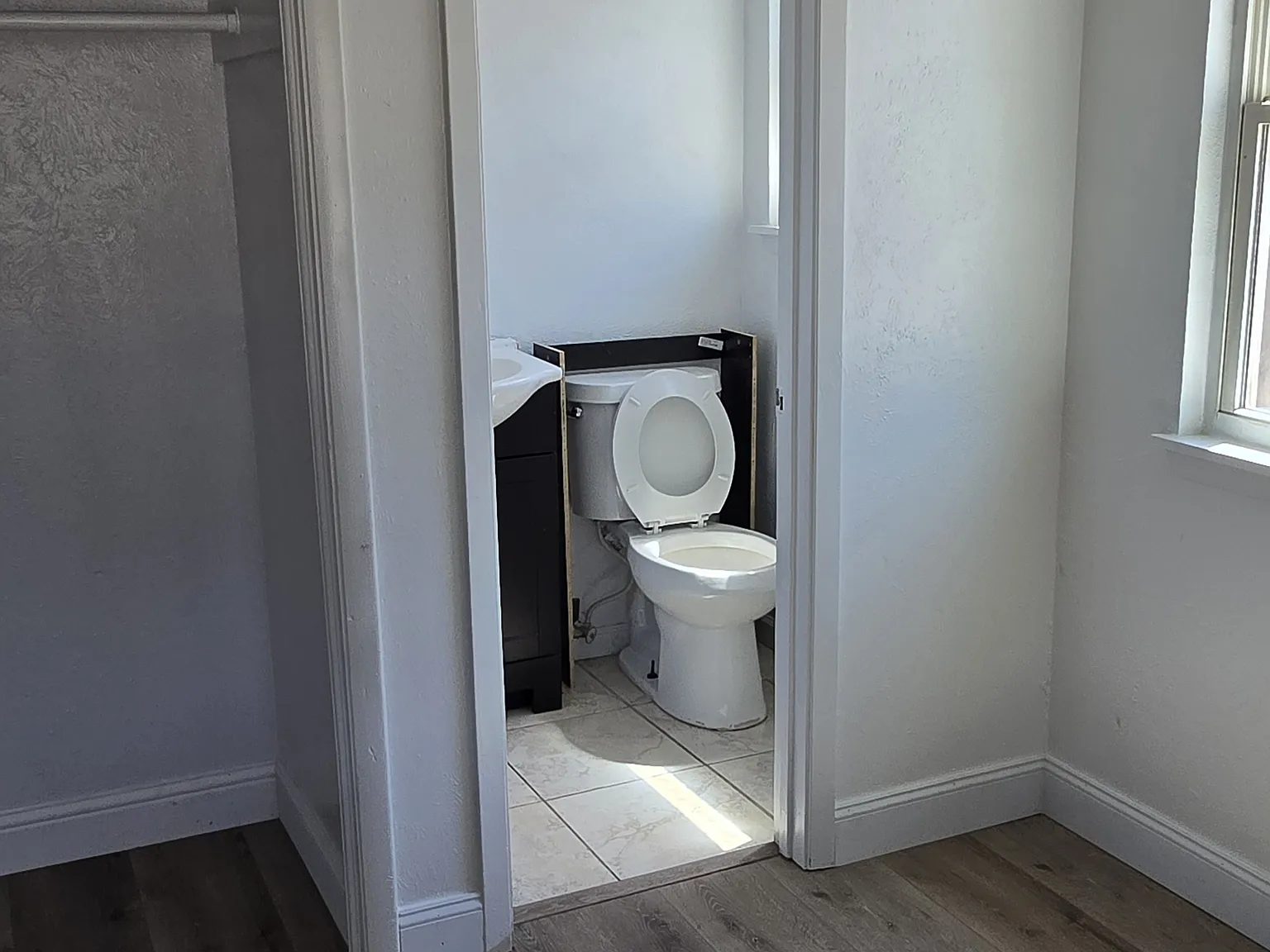 3 bed, 1.5 bath, 1311 sqft, $1,700 — Photo 3