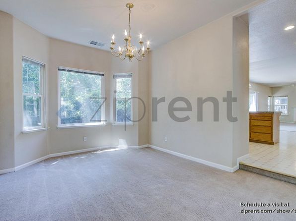 4923 Windsor Village Ln, Fair Oaks, CA 95628