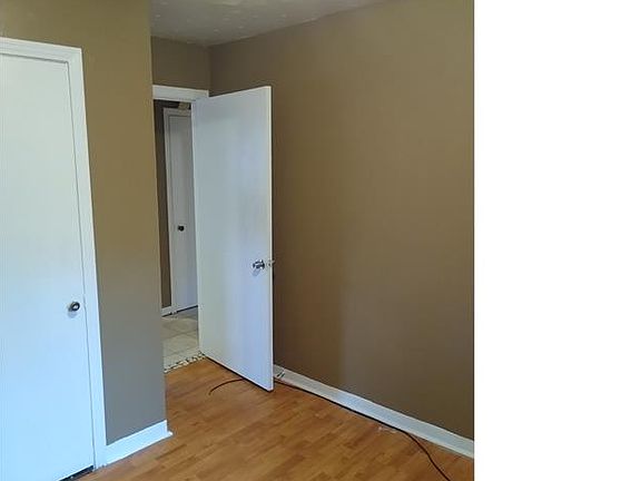 4th image of 3027 Sunnybrook St