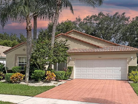 2nd image of 9810 Arbor View Drive S