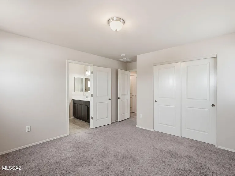 2815 N Fair Oaks Ave — Photo 26