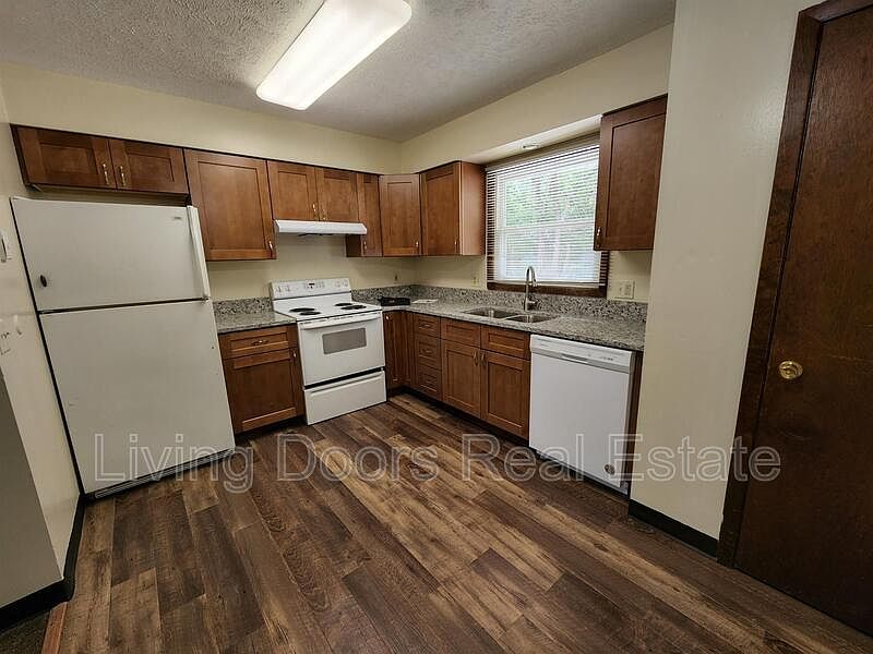 1st image of 1509 David Dr