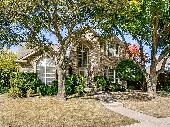 2nd image of 7614 Glenoaks Dr