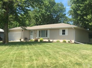 209 E Oak St, New Sharon, IA 50207