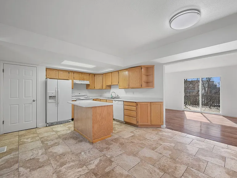 8566-8568 Wasatch Blvd E — Photo 8