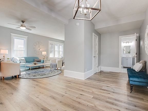 4th image of 4226 Blaisdell Ave