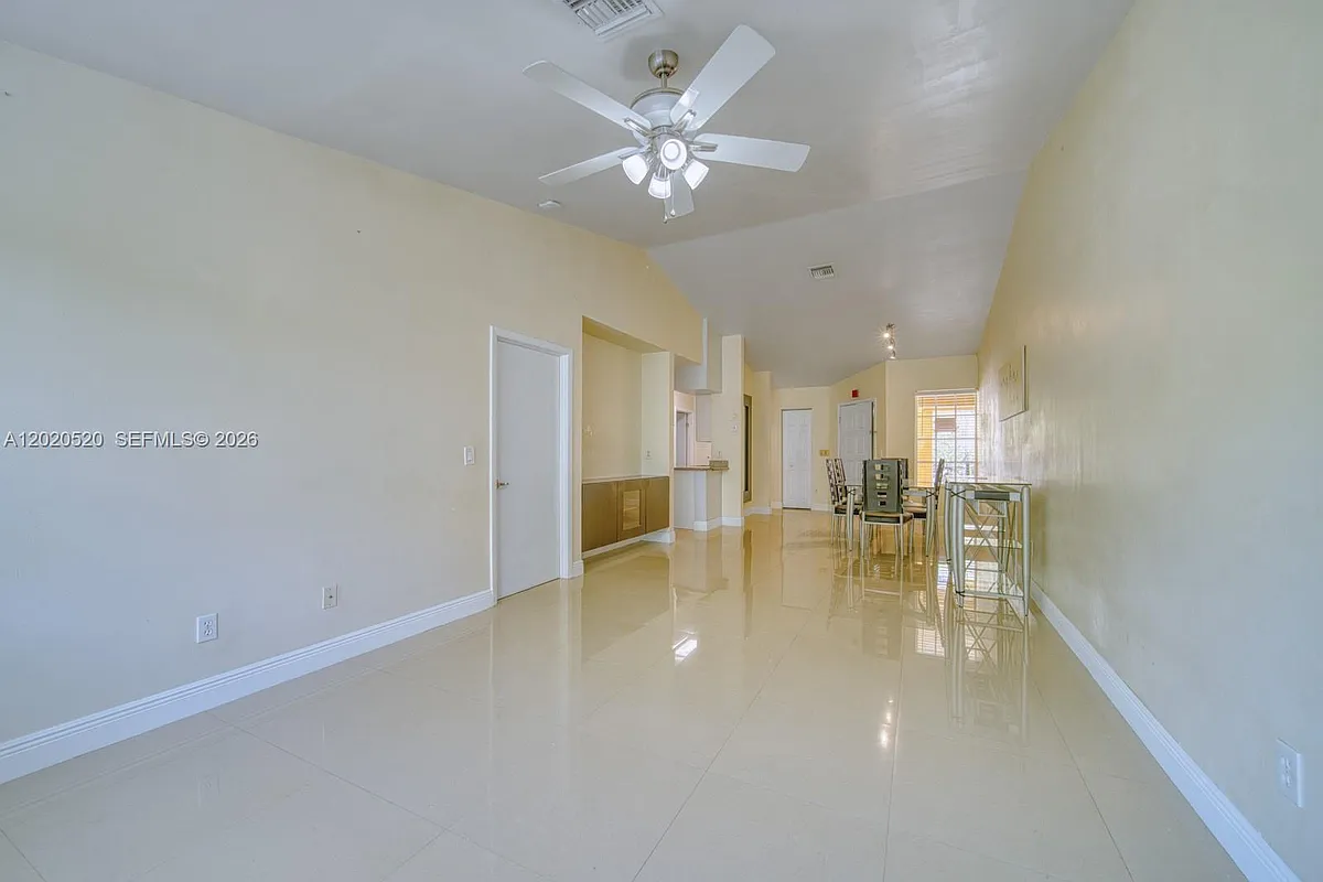 Building Photo - 18326 NW 68th Ave #H
