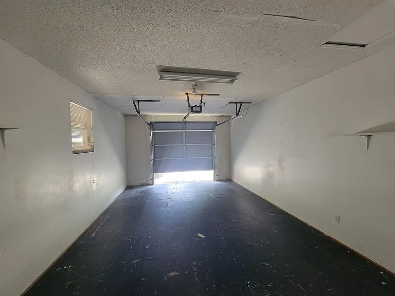 3737 Woodcock Dr — Photo 11
