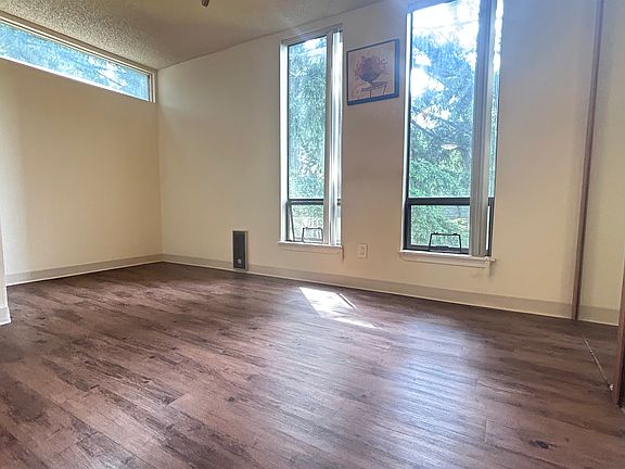 5th image of 6347 137th Ave NE APT 275